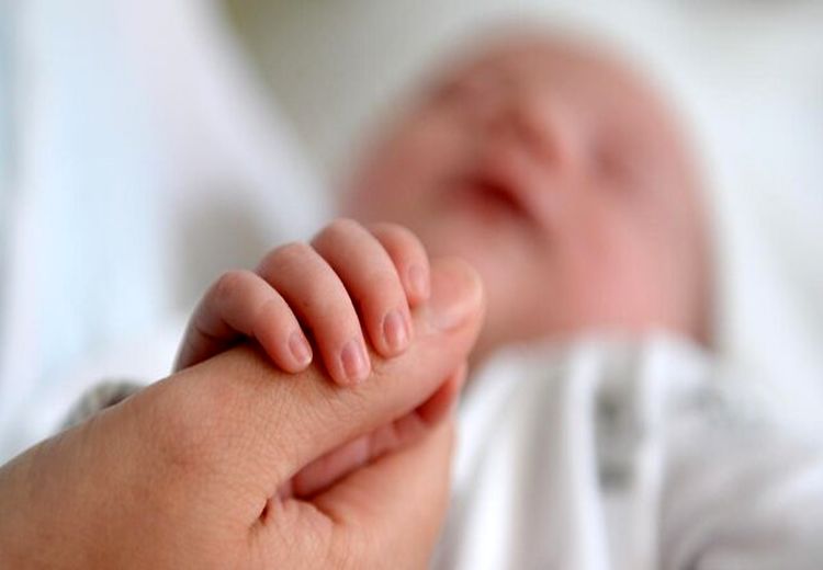 عوارض کم‌کاری تیروئید در نوزادان چیست؟
