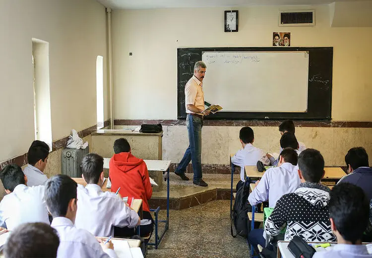 استخدام 100 هزار نیرو در آموزش و پرورش