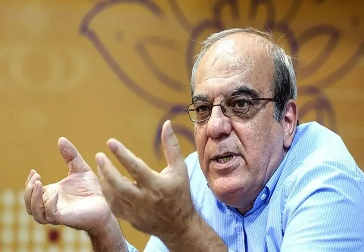 عباس عبدی: ساواک از طریق شنود، تعقیب، مراقبت، زدن و بازجویی، کارکردی امنیتی داشت نه اطلاعاتی