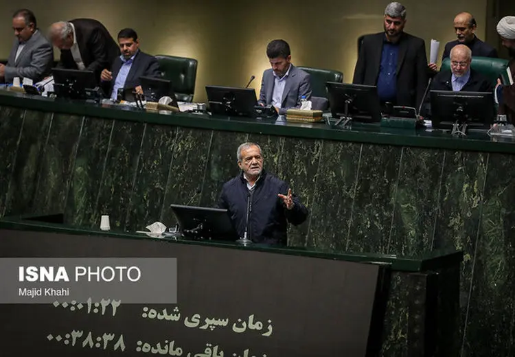 درخواست ۱۷۱ نماینده مجلس از روسای قوای مجریه و مقننه !