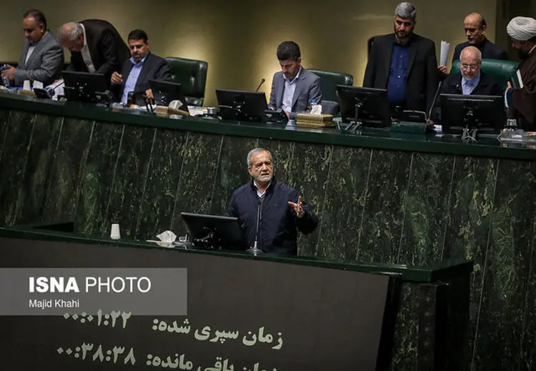 درخواست ۱۷۱ نماینده مجلس از روسای قوای مجریه و مقننه !