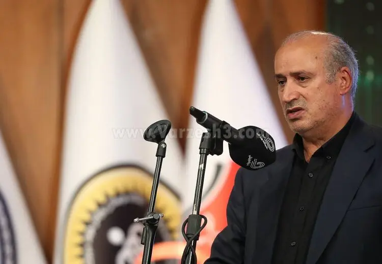 تاج: مدیران استقلال و پرسپولیس ورزشگاه‌ جدید معرفی کنند