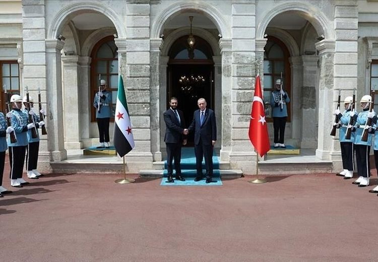 دیدار اردوغان با جولانی در استانبول + عکس