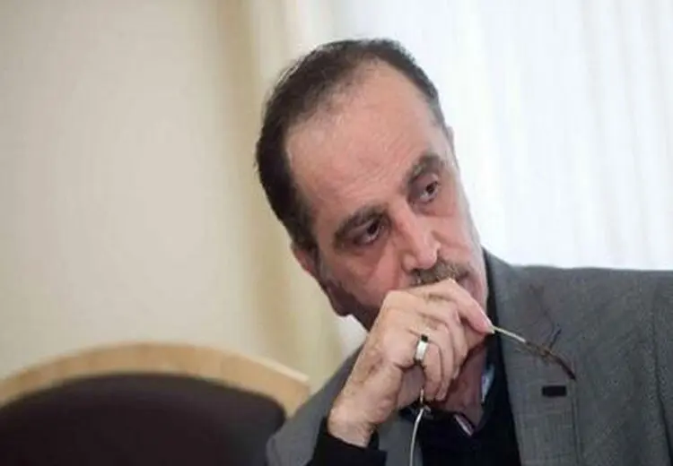 کامبیز نوروزی: حتی نیروی انتظامی هم اجازه تفتیش کیف و موبایل افراد در خیابان را ندارد، چه برسد به حجاب‌بانان