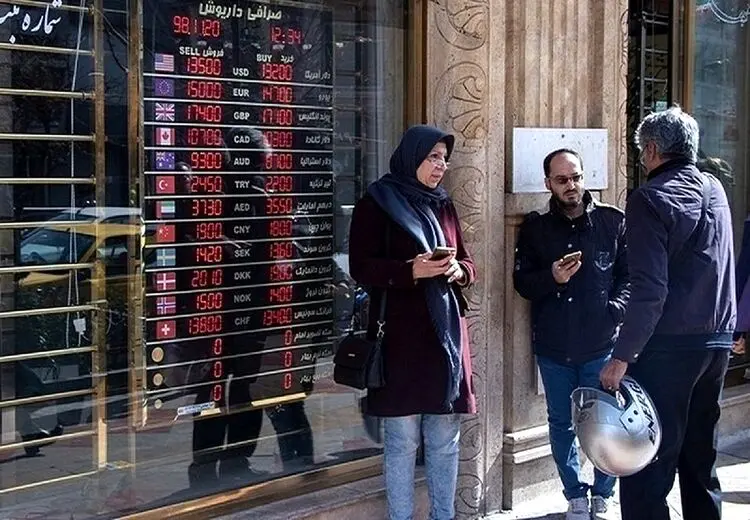 دلار در تابستان گران می‌شود؟