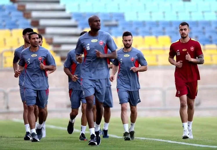 تمرین پرسپولیس در دو گروه مجزا