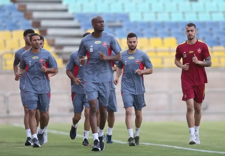 تمرین پرسپولیس در دو گروه مجزا