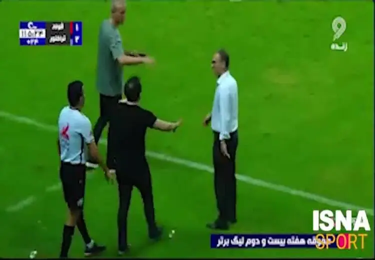  درگیری لفظی خداداد عزیزی با گل‌محمدی