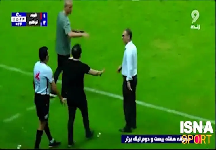  درگیری لفظی خداداد عزیزی با گل‌محمدی