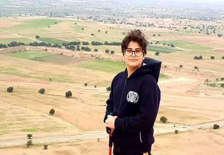 فوت نوجوان ۱۶ ساله که برای نجات مادر و خواهرهایش به قلب آتش زد بود