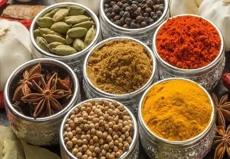 6 ادویه که میل به شیرینی را کاهش می‌دهند