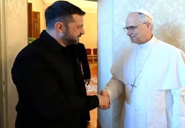 دیدار زلنسکی با پاپ در اقامتگاه تابستانی!