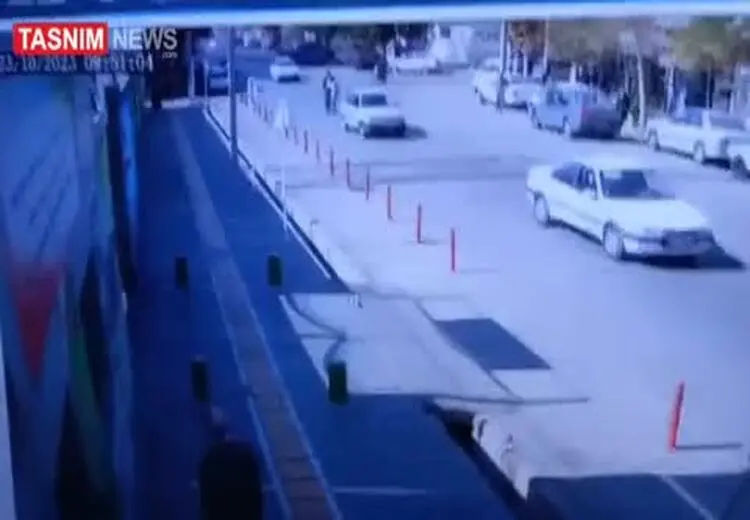  سرقت موبایل جلوی چشم پلیس‌!