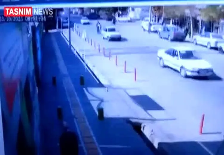  سرقت موبایل جلوی چشم پلیس‌!