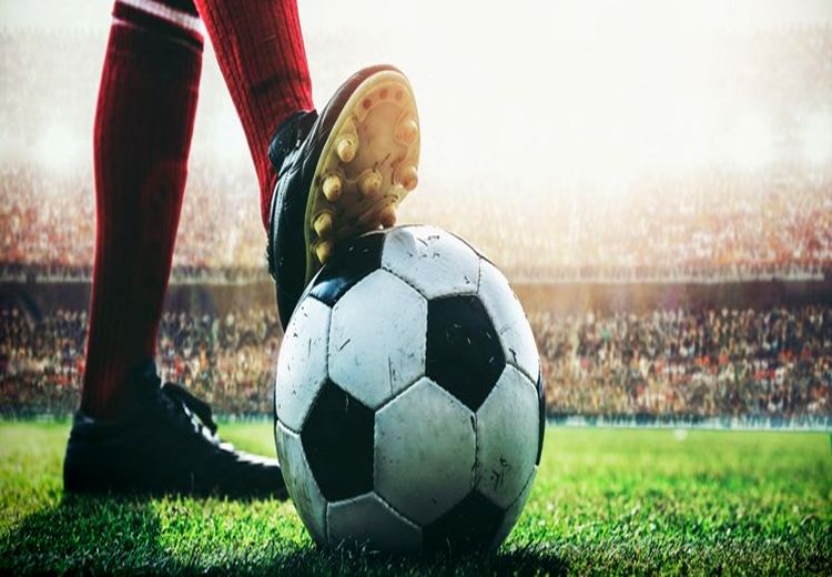 10 فوتبالیست مُسِن ولی گران قیمت را بشناسید + عکس