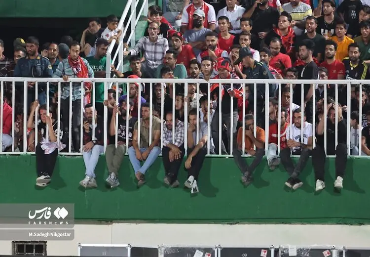 تصویری متفاوت از هواداران پرسپولیس در دربی 104