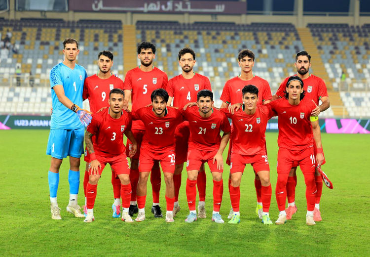 امیدها به شاگردان قلعه‌نویی درس فوتبال دادند