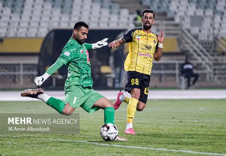 سپاهان با خیال راحت در صدر ماند/ کسی جلودار شاگردان محرم نیست