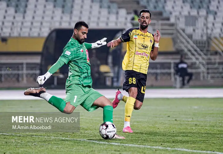 سپاهان با خیال راحت در صدر ماند/ کسی جلودار شاگردان محرم نیست